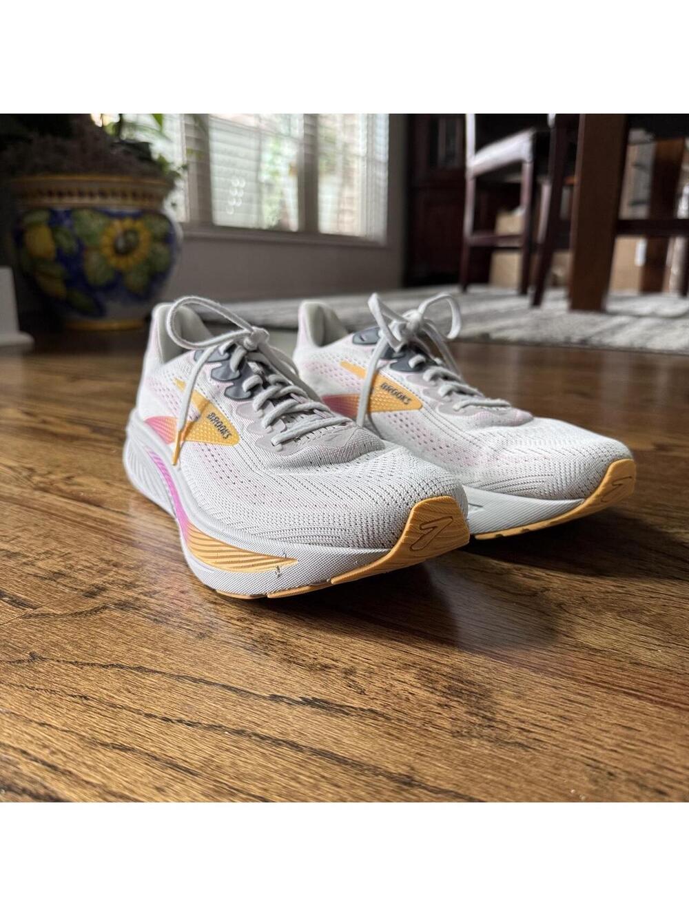 👟✨ Brooks Ghost 17 Running Shoes | Women’s US 11 - Picture 2 of 8